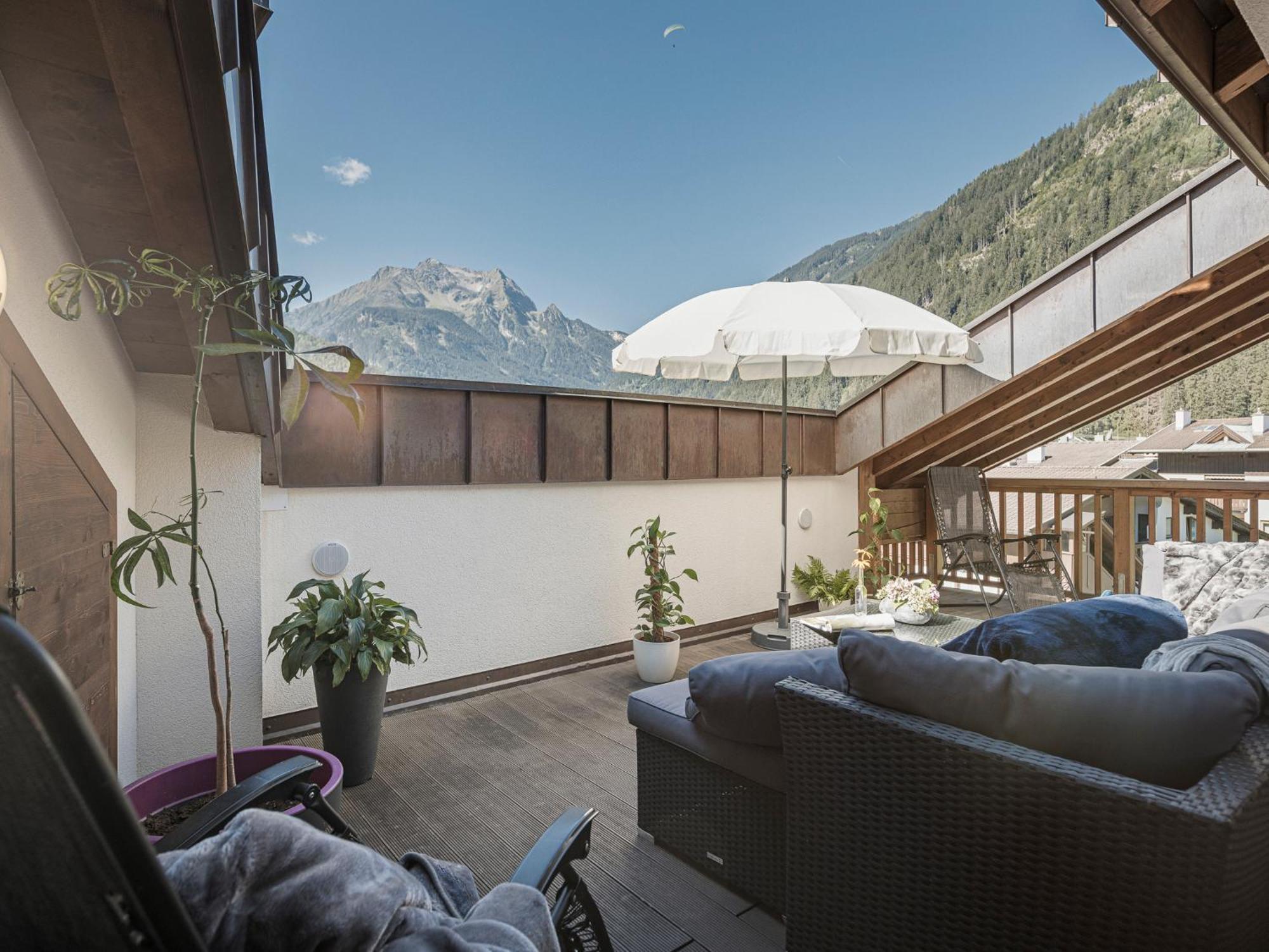 Apart Central - Premium Mountain&Garden Mayrhofen Kamer foto