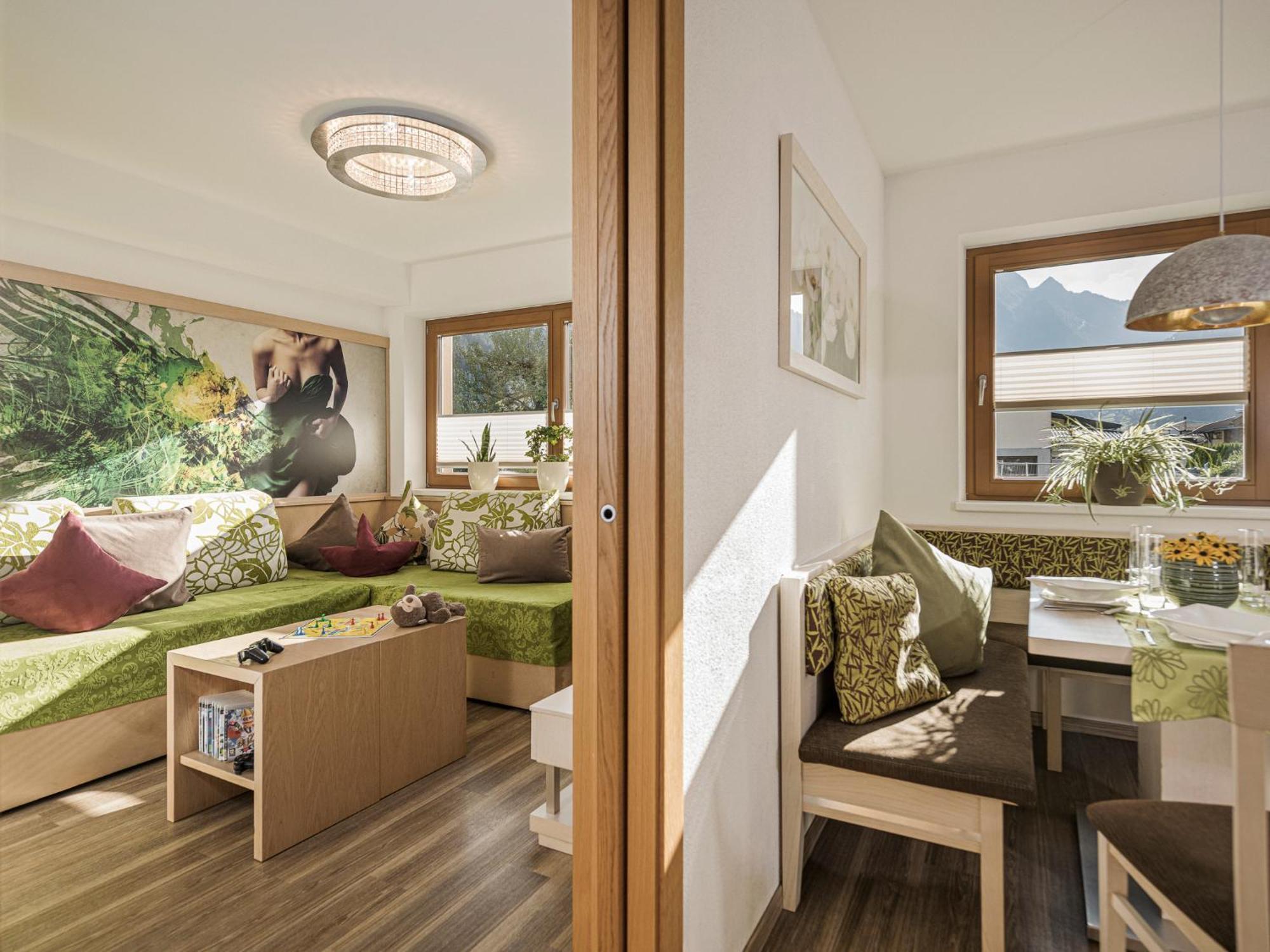 Apart Central - Premium Mountain&Garden Mayrhofen Kamer foto