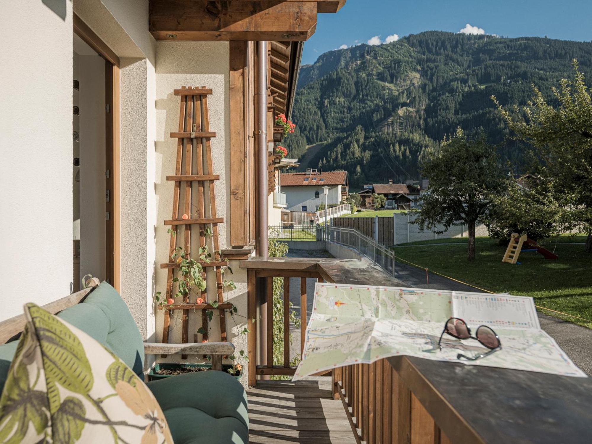 Apart Central - Premium Mountain&Garden Mayrhofen Kamer foto